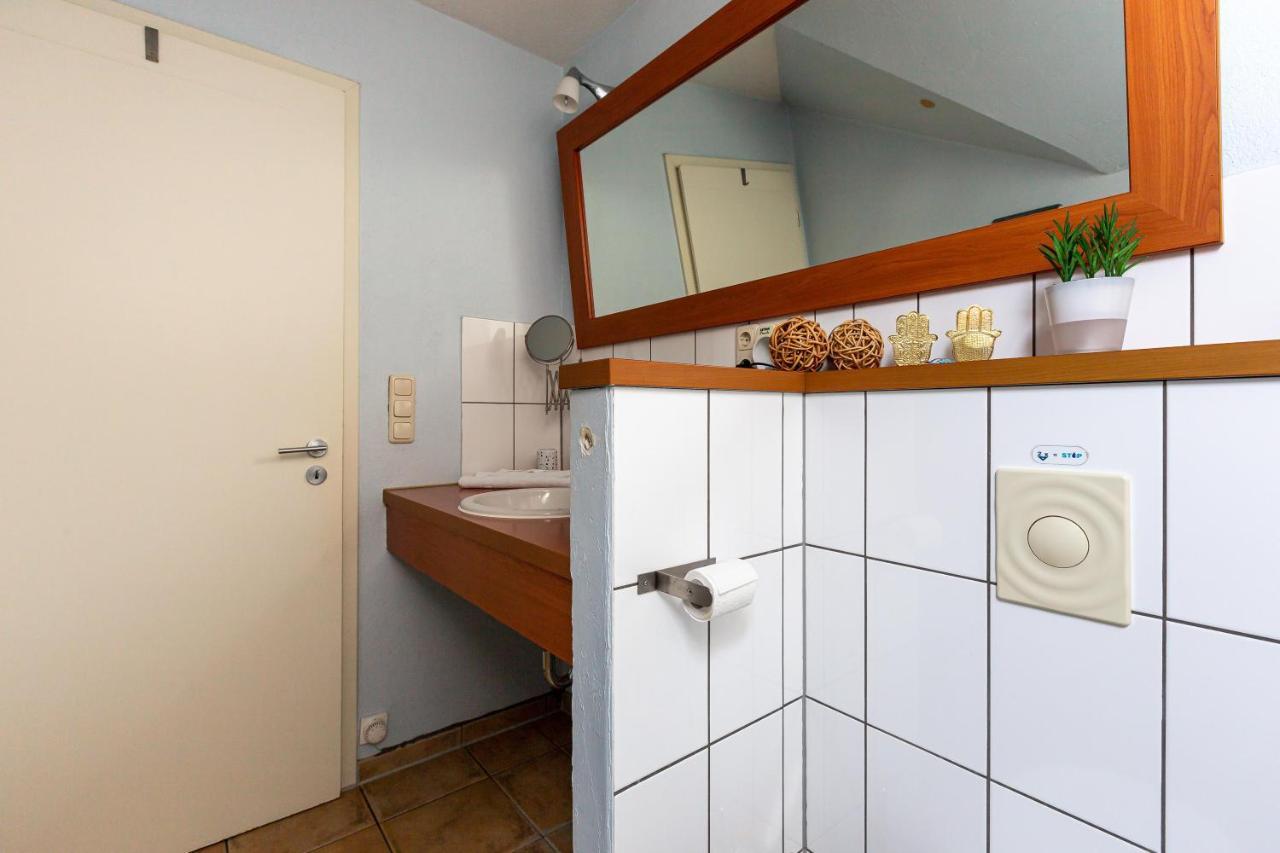 Strandhaus Wustrow - Wohnung 3 Bagian luar foto